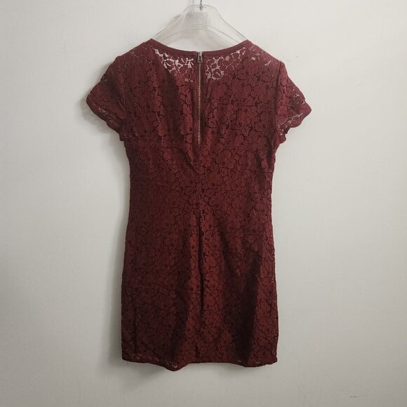 ARITZIA | Talula Oji lace dress burgundy red sz 4 - Picture 3 of 4